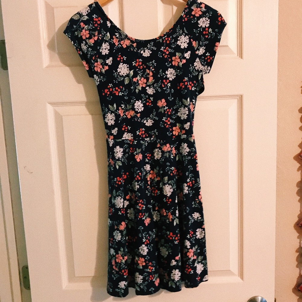 FLORAL DRESS
